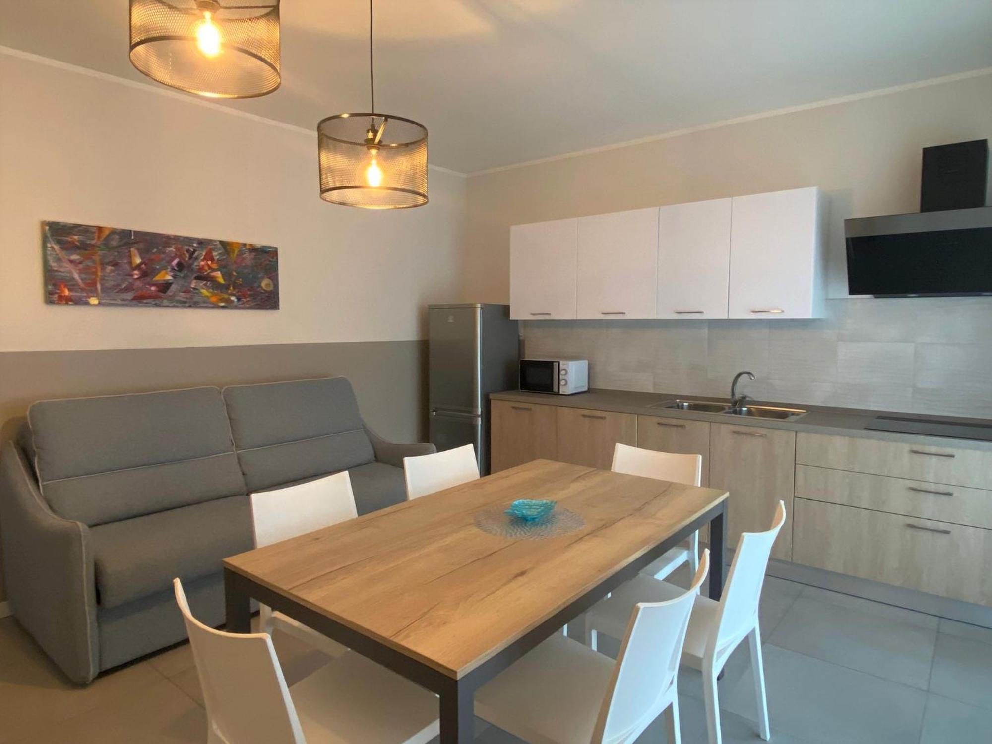 The Prince - Luxury Apartments With Pool 페스키에라델가르다 외부 사진